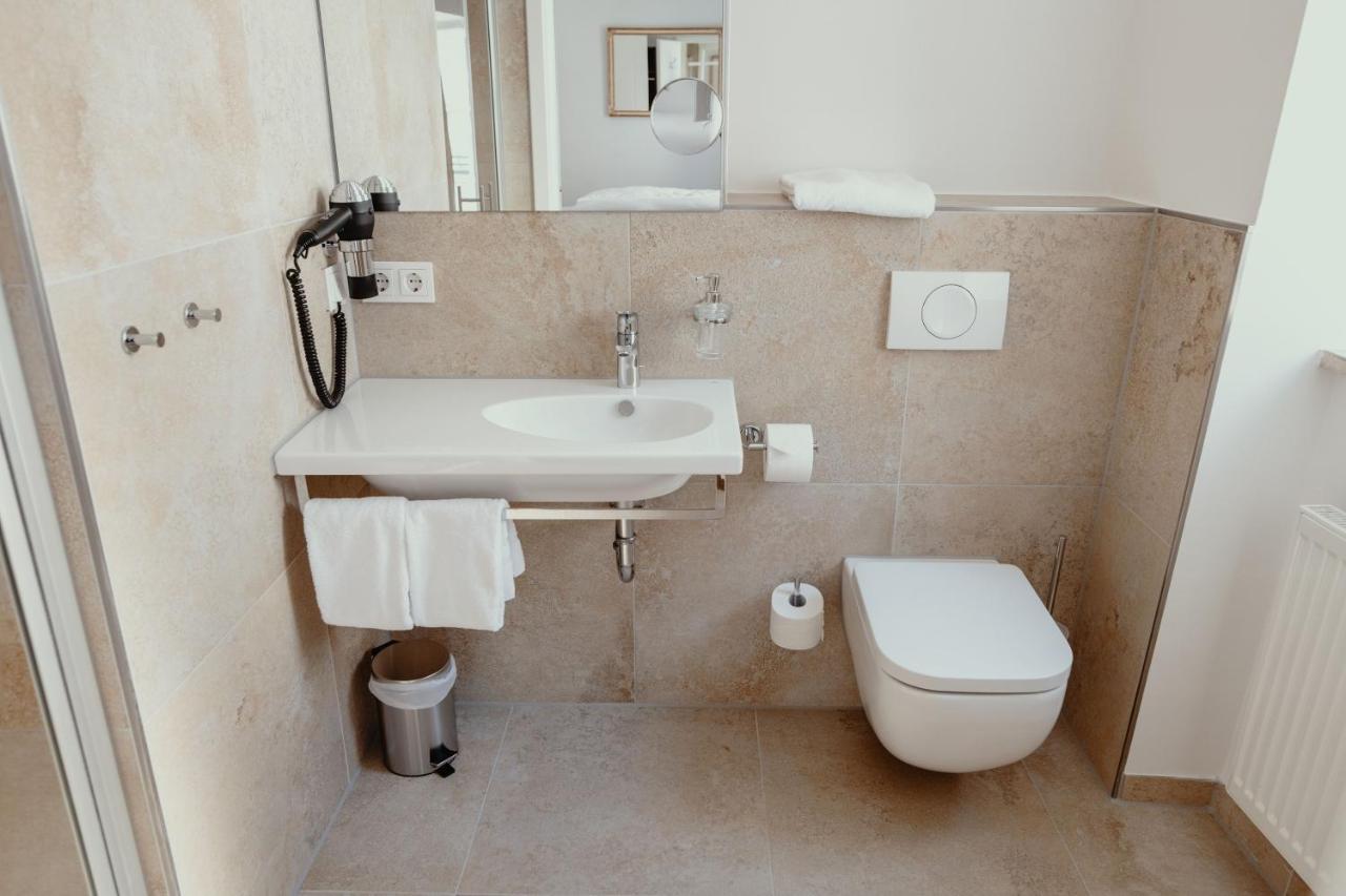 Hotel Schierlinger Braeustueberl Extérieur photo